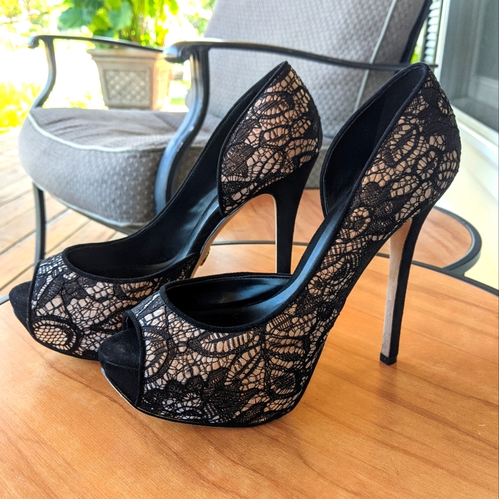 Bebe lace peep toe heels size 8